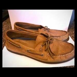 Leather sperry shoes